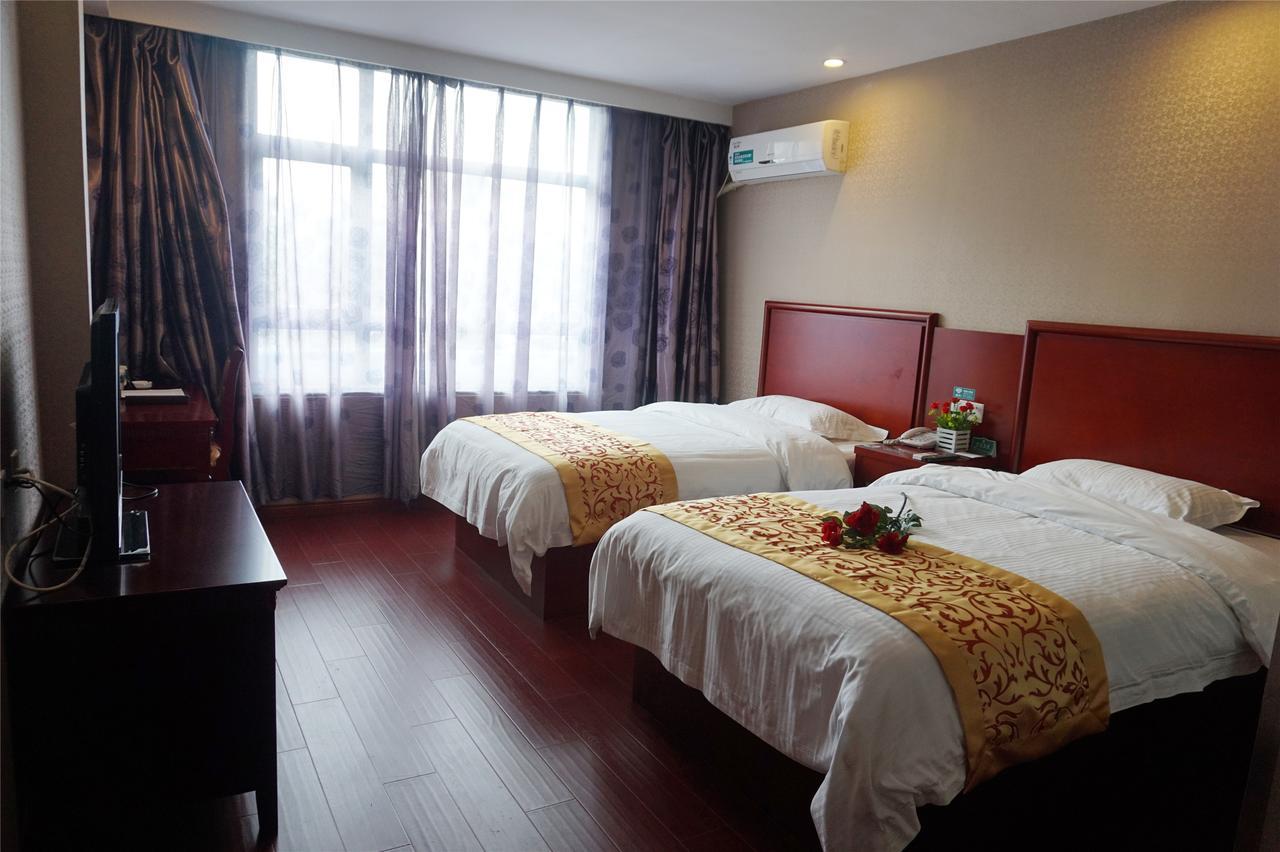 Greentree Inn Jiangsu Suzhou Kunshan High Speed Rail Station Hengshan Road Express Hotel Exterior photo