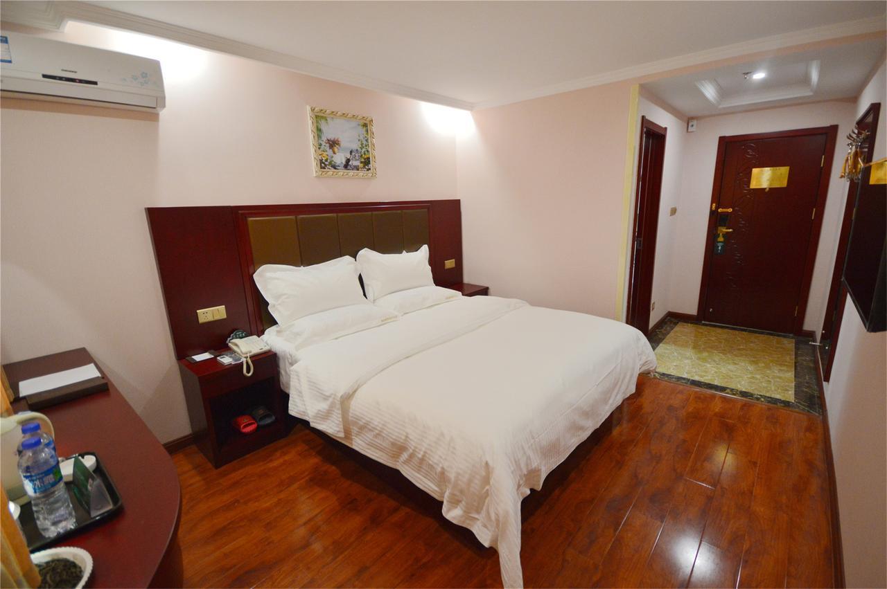 Greentree Inn Jiangsu Suzhou Kunshan High Speed Rail Station Hengshan Road Express Hotel Exterior photo